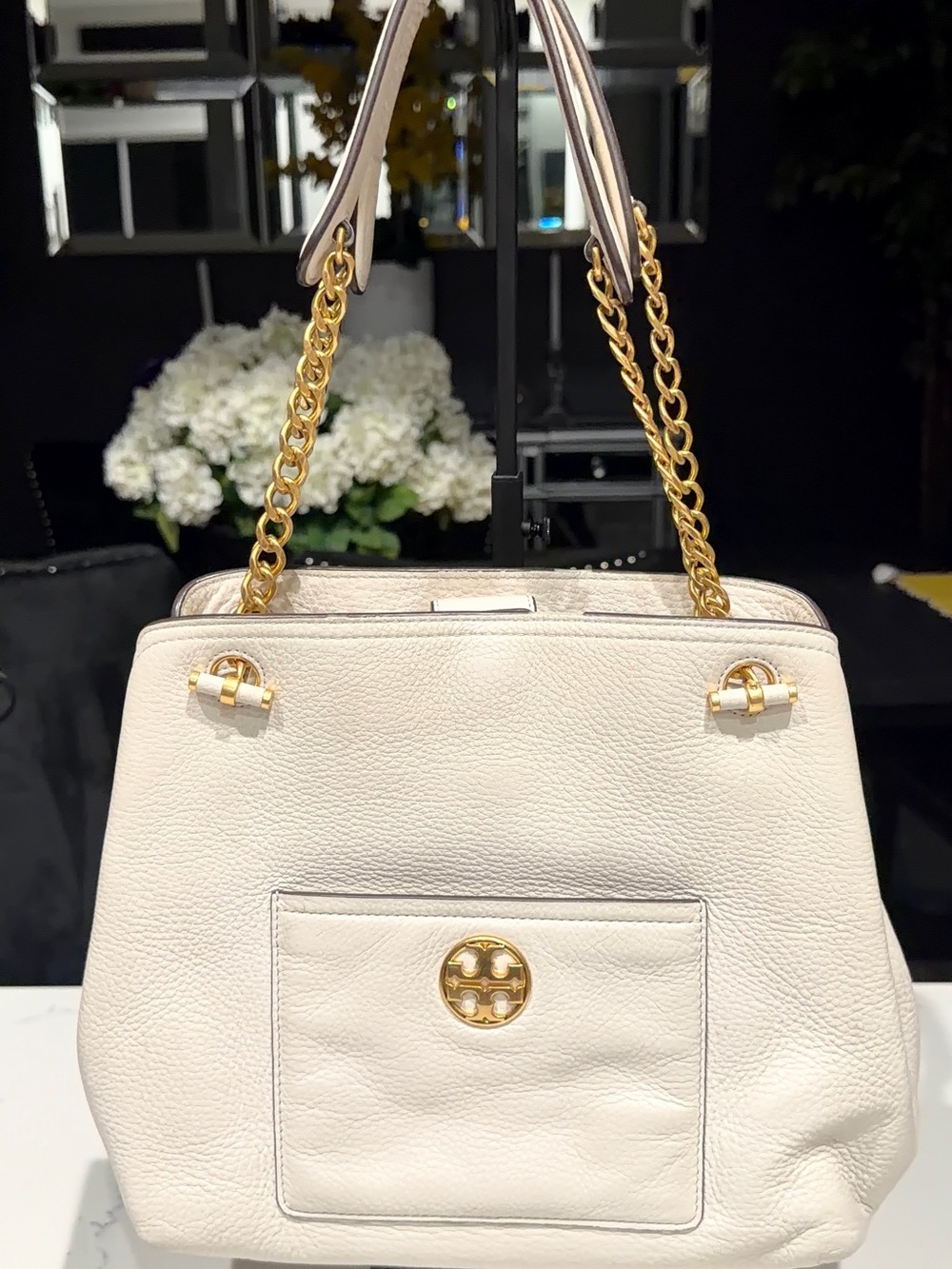 Tory Burch Cream Leather Shoulder Bag with Gold Chain Handles